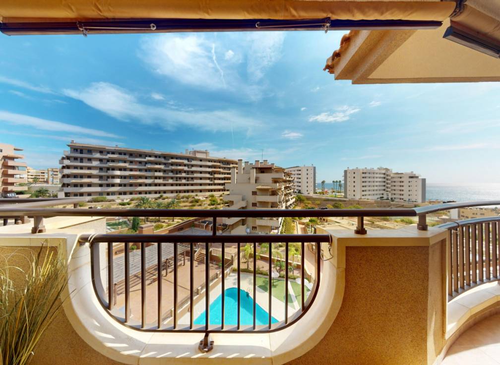 Resale - Flat - Arenales del Sol