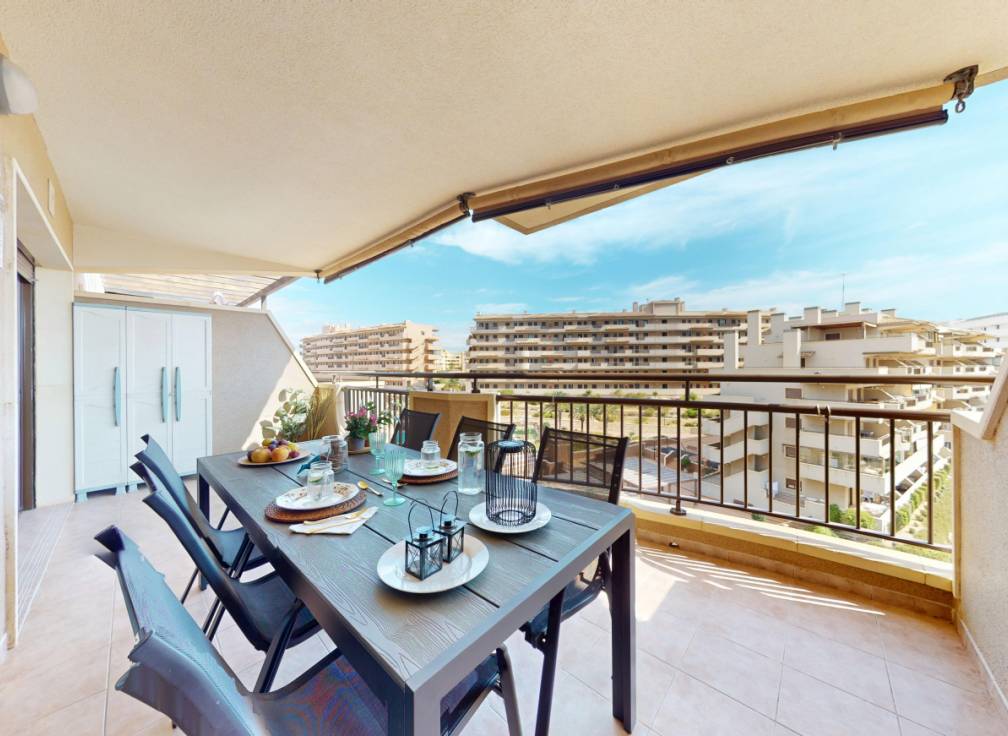 Resale - Flat - Arenales del Sol