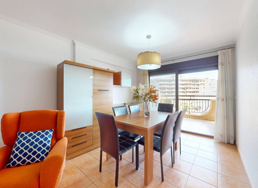 Resale - Flat - Arenales del Sol