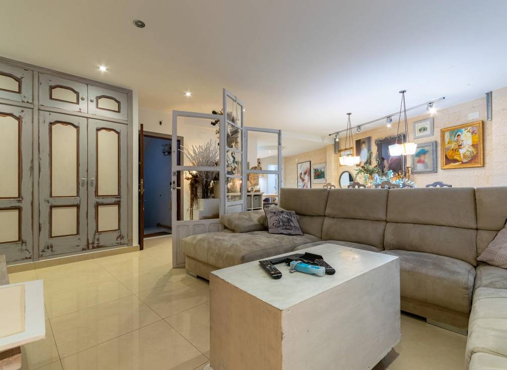 Resale - Flat - Crevillent - CENTRO