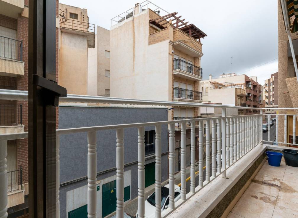 Resale - Flat - Crevillent - CENTRO