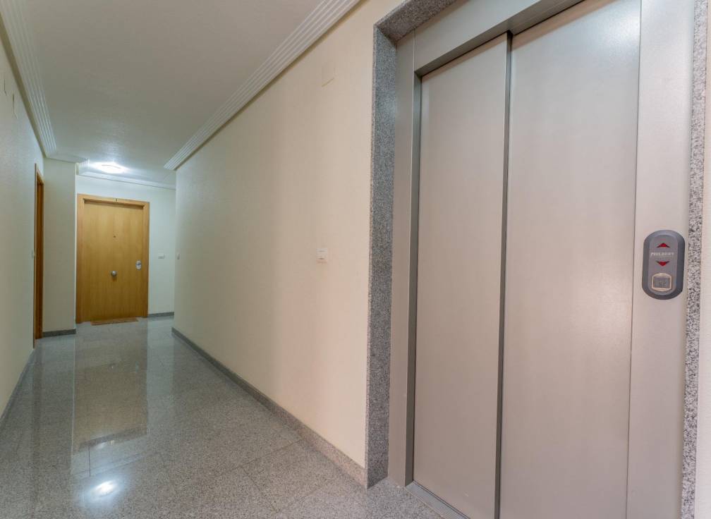 Resale - Flat - Dolores - Cervantes