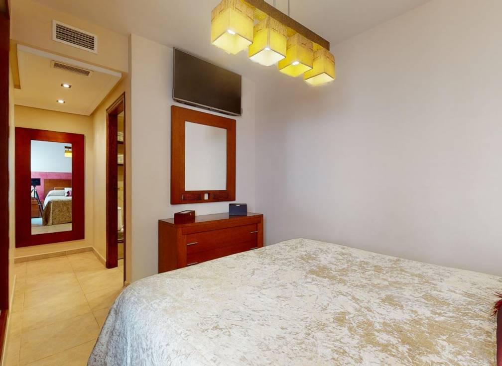 Resale - Flat - Dolores - pueblo