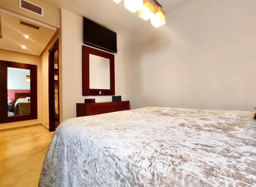 Resale - Flat - Dolores - pueblo