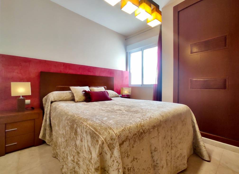 Resale - Flat - Dolores - pueblo