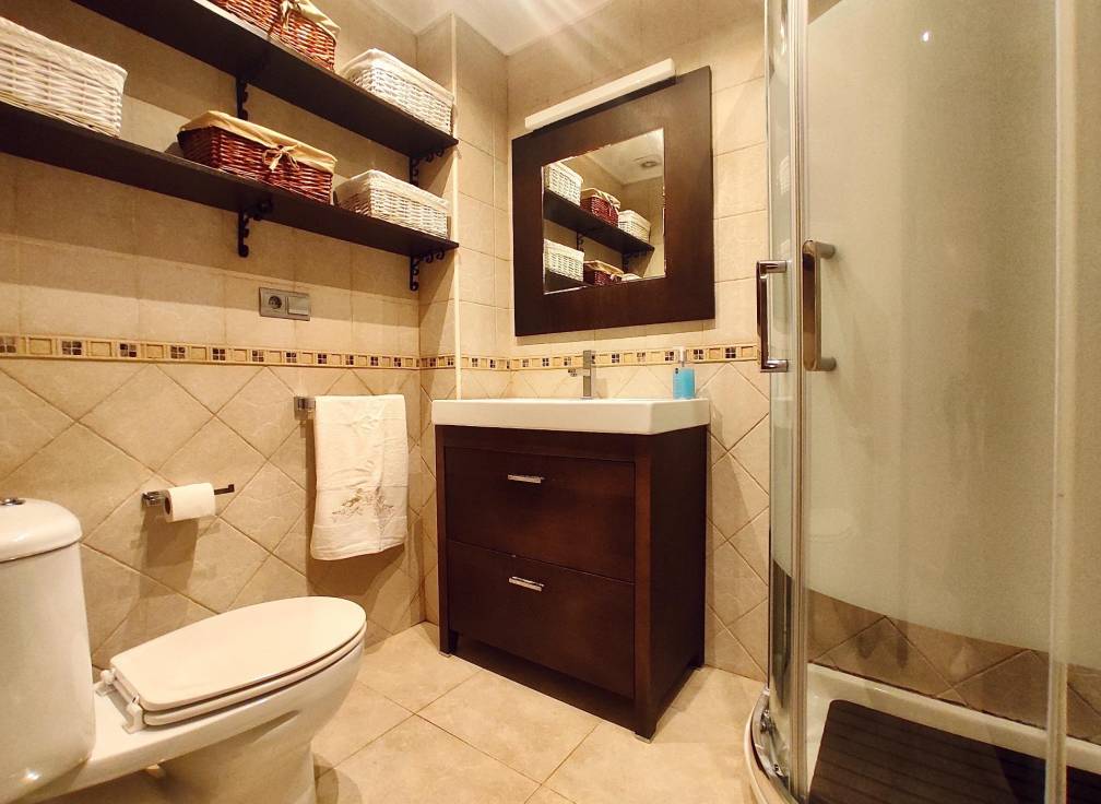 Resale - Flat - Dolores - pueblo