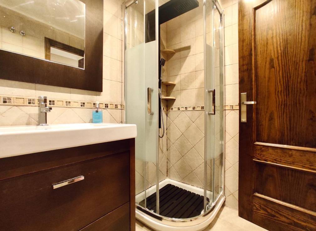 Resale - Flat - Dolores - pueblo