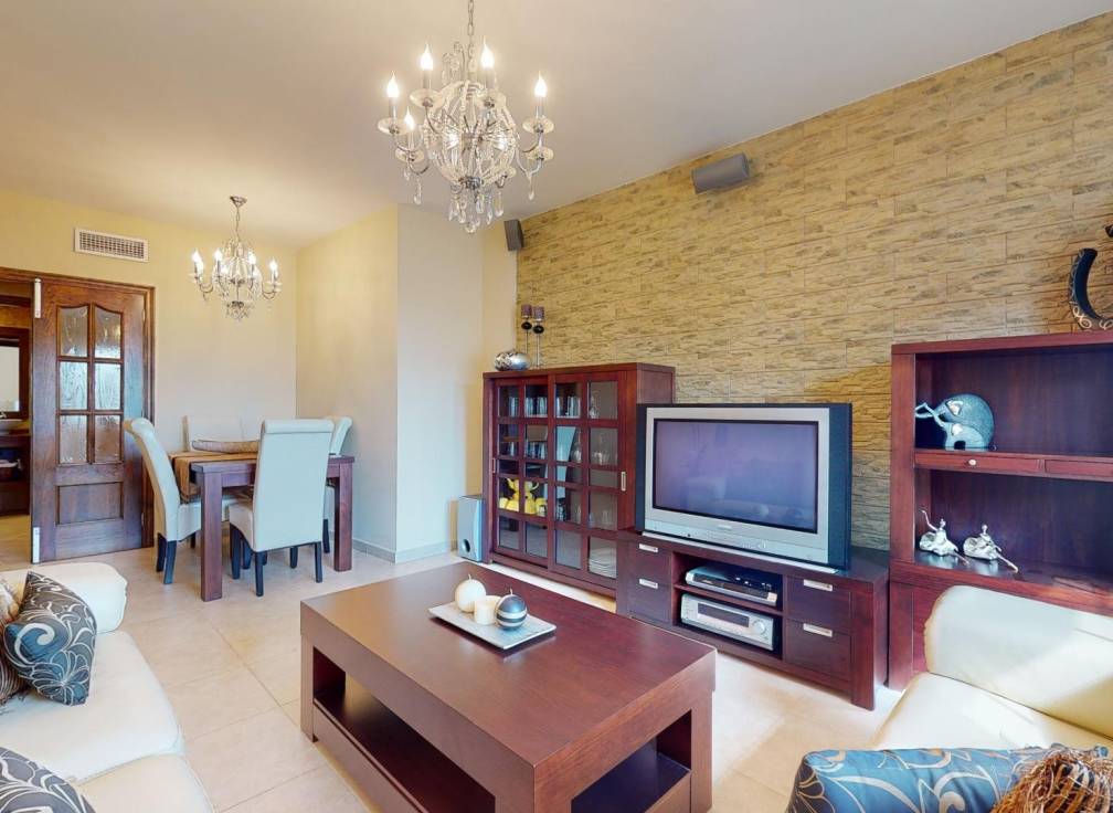 Resale - Flat - Dolores - pueblo