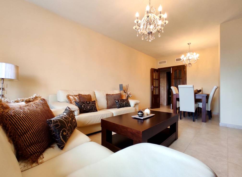 Resale - Flat - Dolores - pueblo