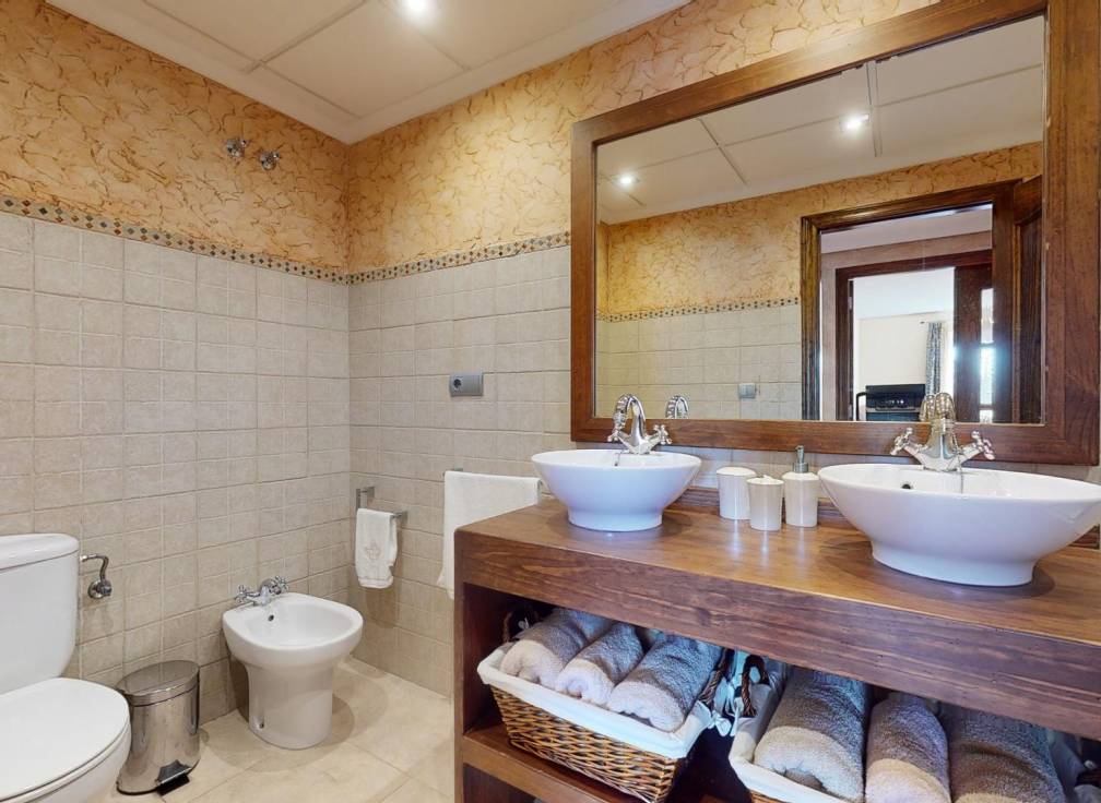 Resale - Flat - Dolores - pueblo