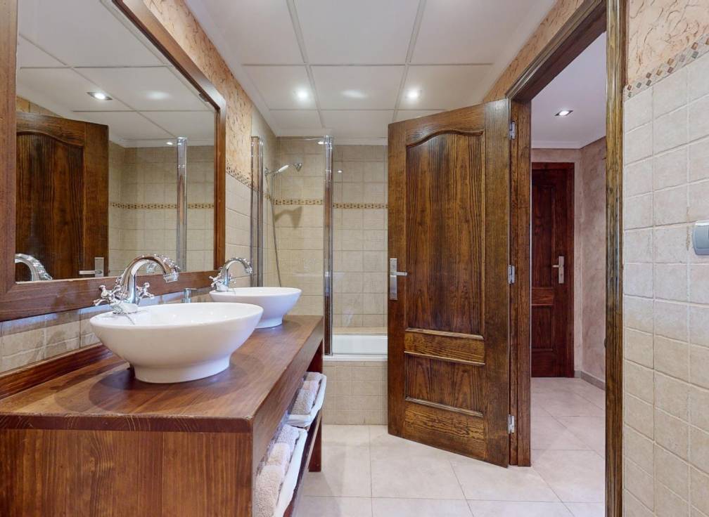 Resale - Flat - Dolores - pueblo