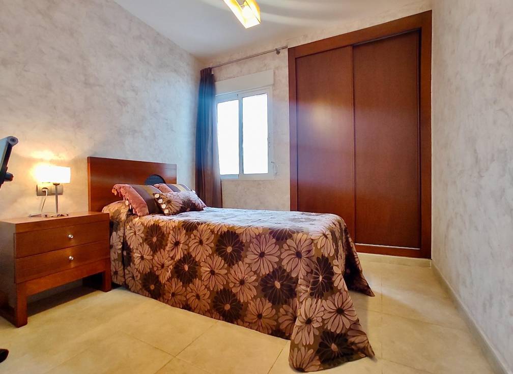 Resale - Flat - Dolores - pueblo