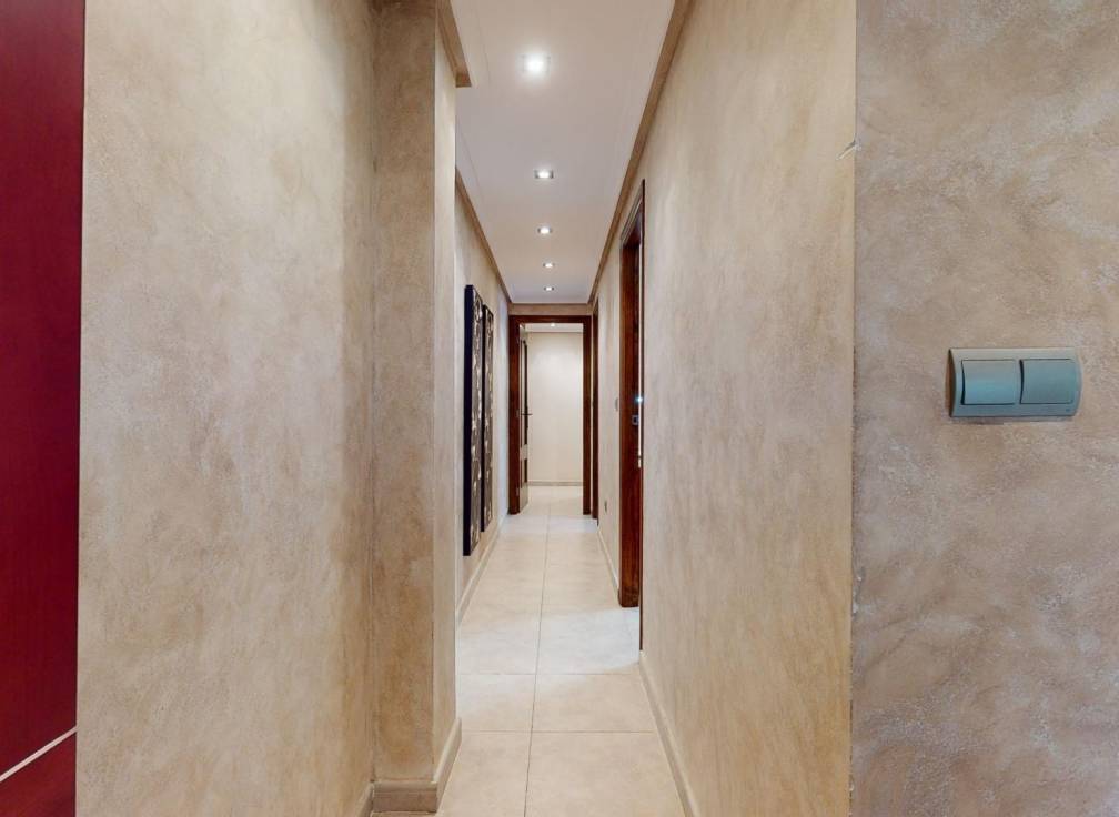 Resale - Flat - Dolores - pueblo