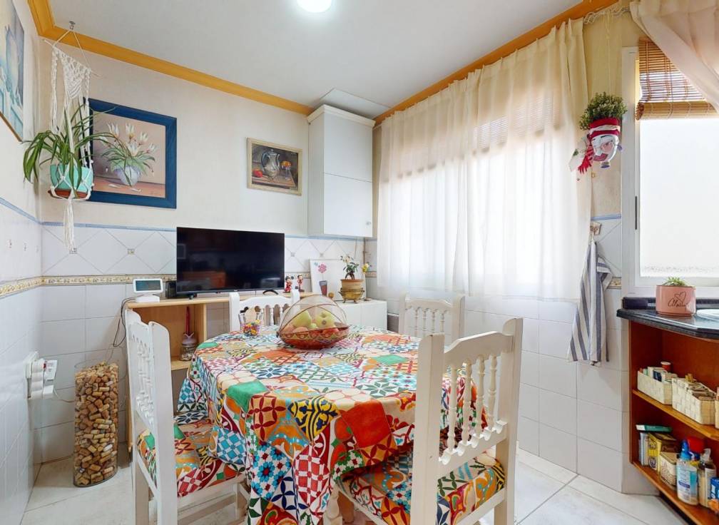 Resale - Flat - Elche - Asilo - Pisos Azules