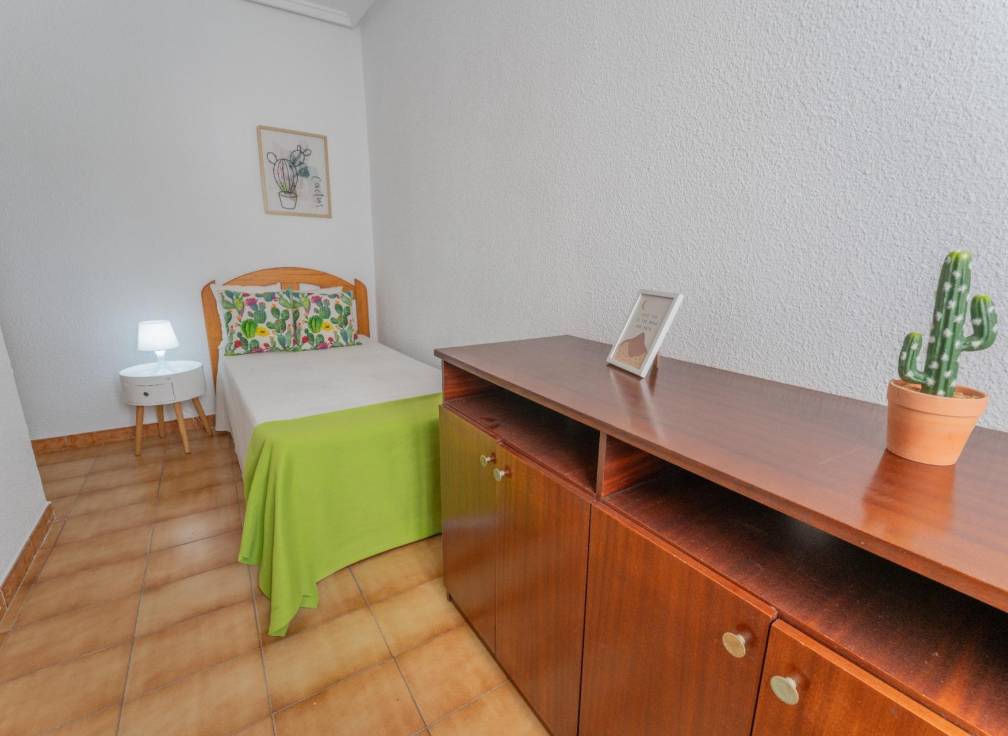 Resale - Flat - Elche - Asilo - Pisos Azules