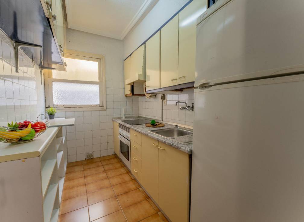 Resale - Flat - Elche - Asilo - Pisos Azules