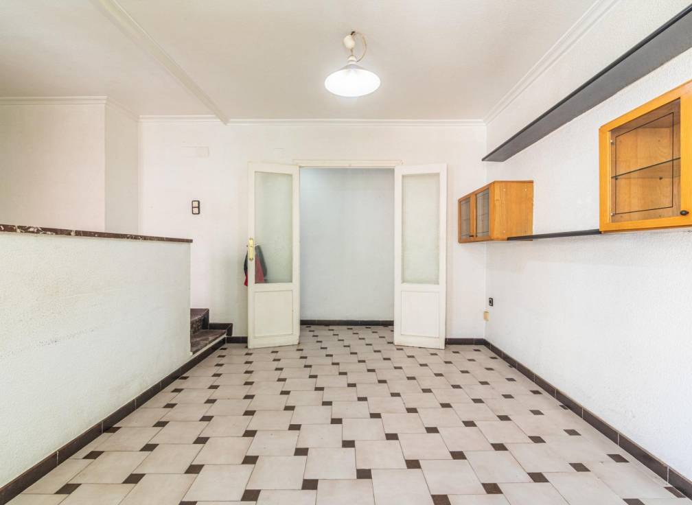 Resale - Flat - Elche - Asilo - Pisos Azules