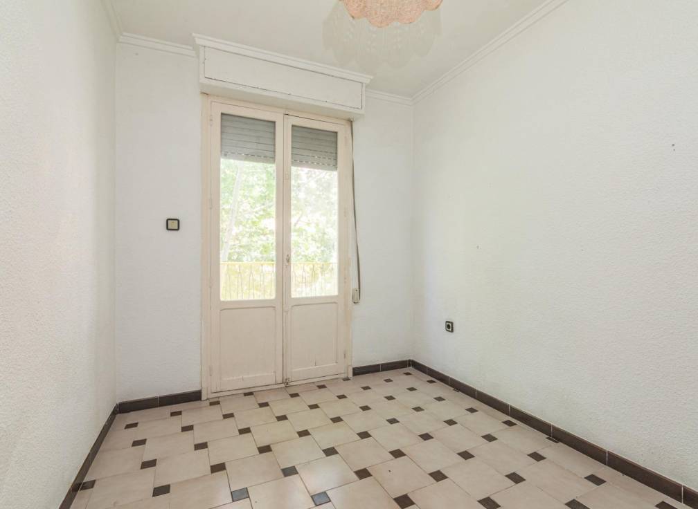 Resale - Flat - Elche - Asilo - Pisos Azules