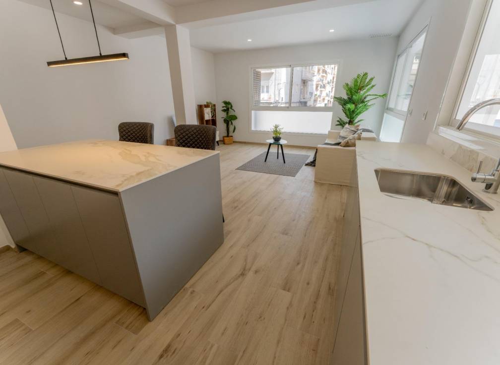 Resale - Flat - Elche - Centro