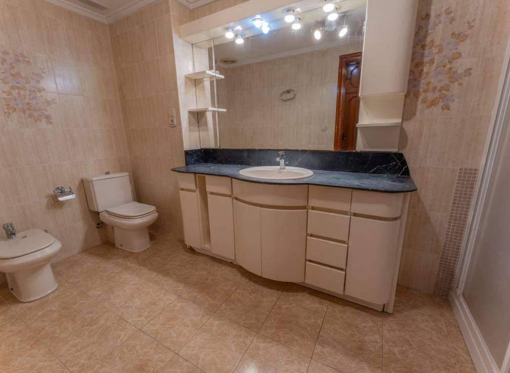 Resale - Flat - Elche - Centro