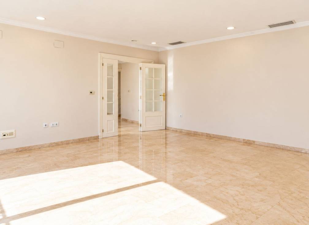 Resale - Flat - Elche - Centro