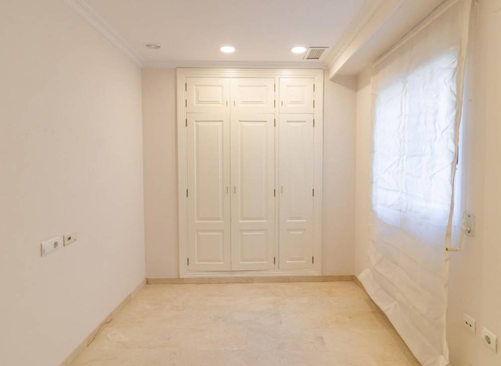 Resale - Flat - Elche - Centro