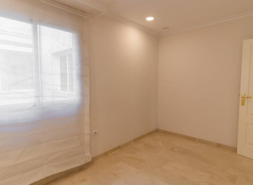 Resale - Flat - Elche - Centro
