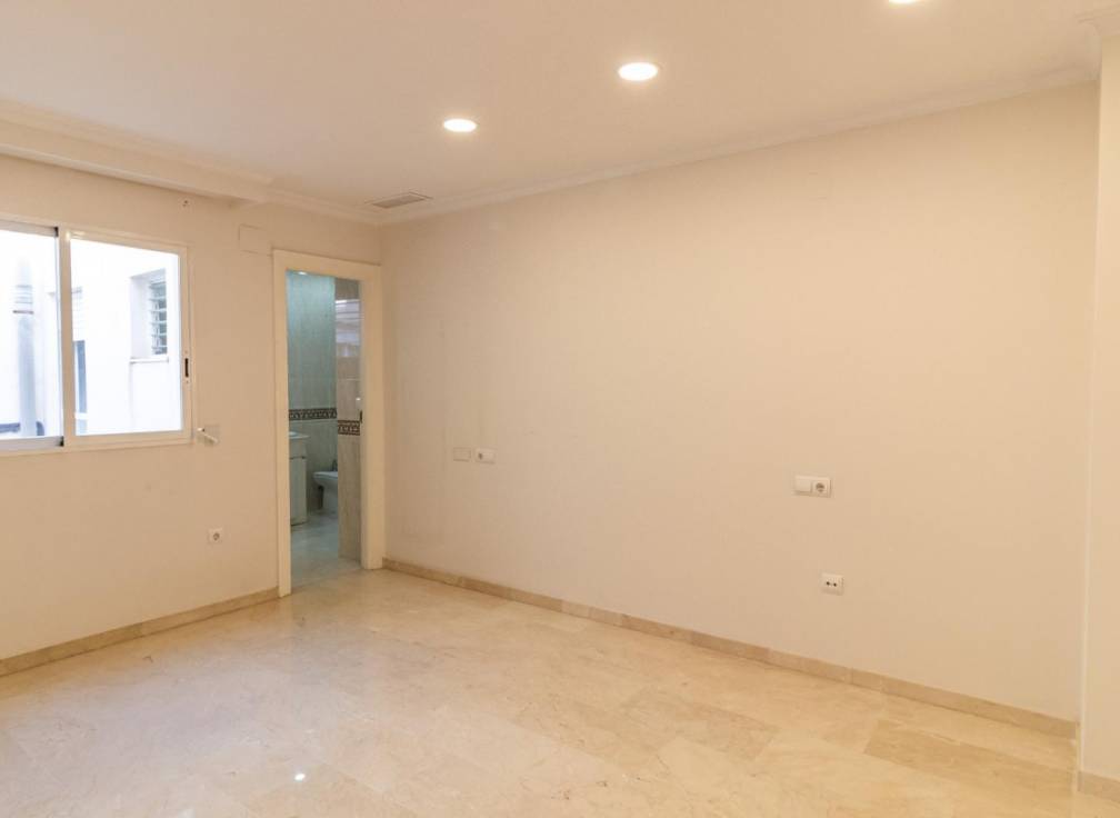 Resale - Flat - Elche - Centro