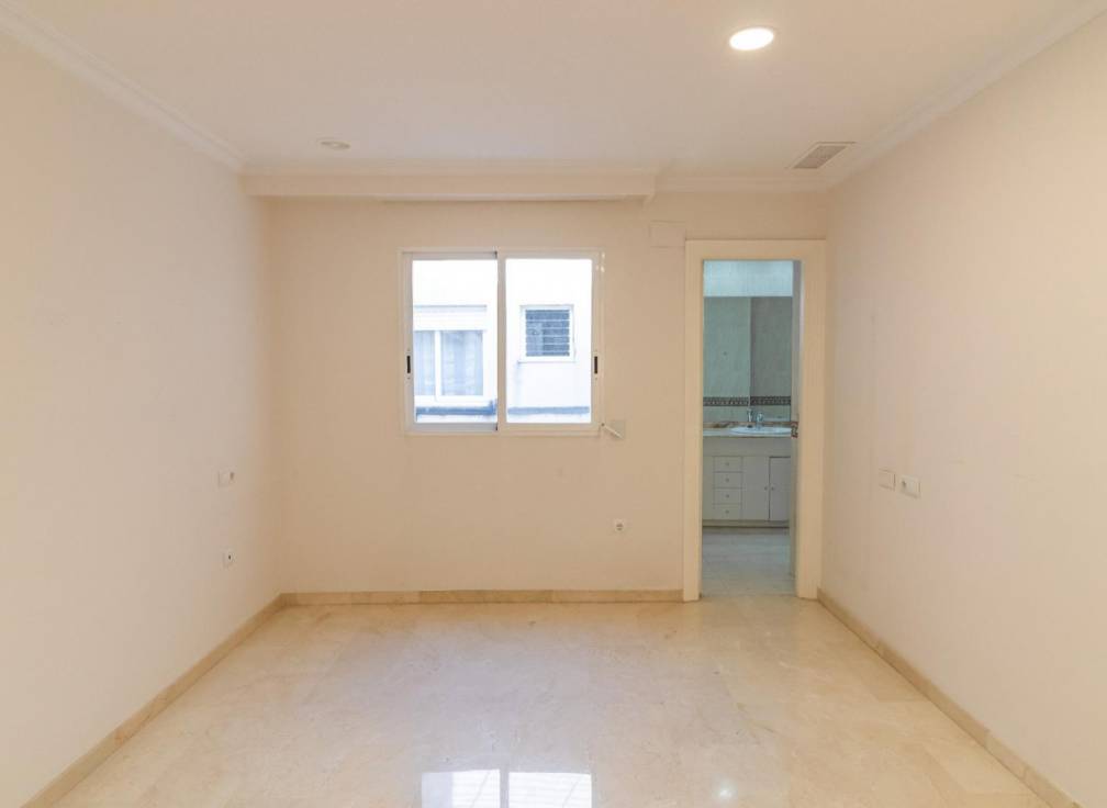 Resale - Flat - Elche - Centro