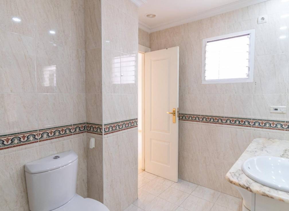 Resale - Flat - Elche - Centro