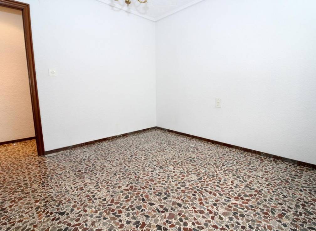 Resale - Flat - Elche - Plaza Crevillente-Juzgados
