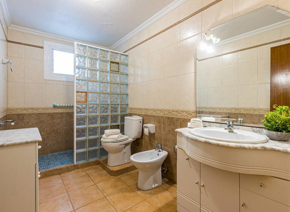 Resale - Flat - Elche - Plaza Crevillente