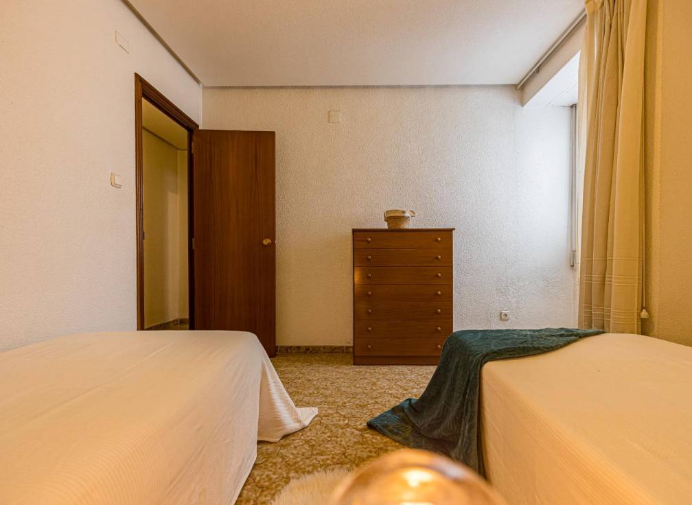 Resale - Flat - Elche - Plaza Crevillente