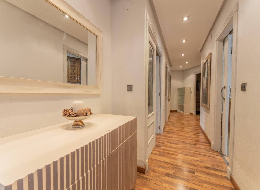 Resale - Flat - Elche - Plaza Madrid