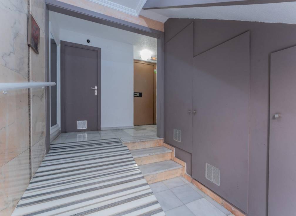 Resale - Flat - Elche - Plaza Madrid