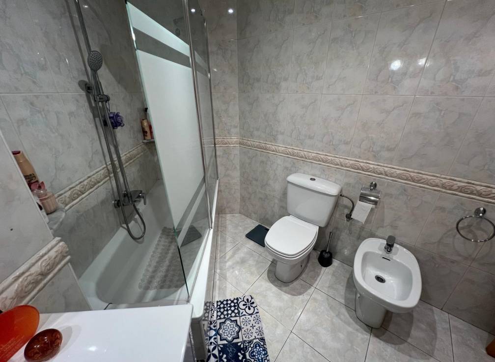 Resale - Flat - Elche - Plaza Madrid