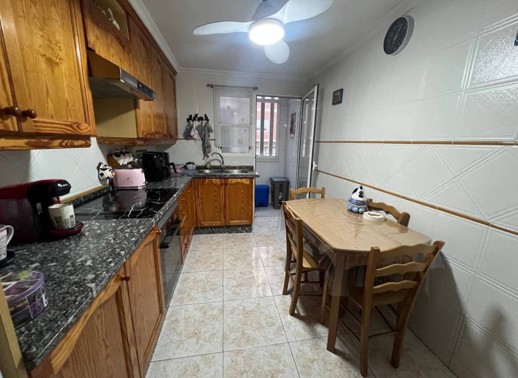 Resale - Flat - Elche - Plaza Madrid