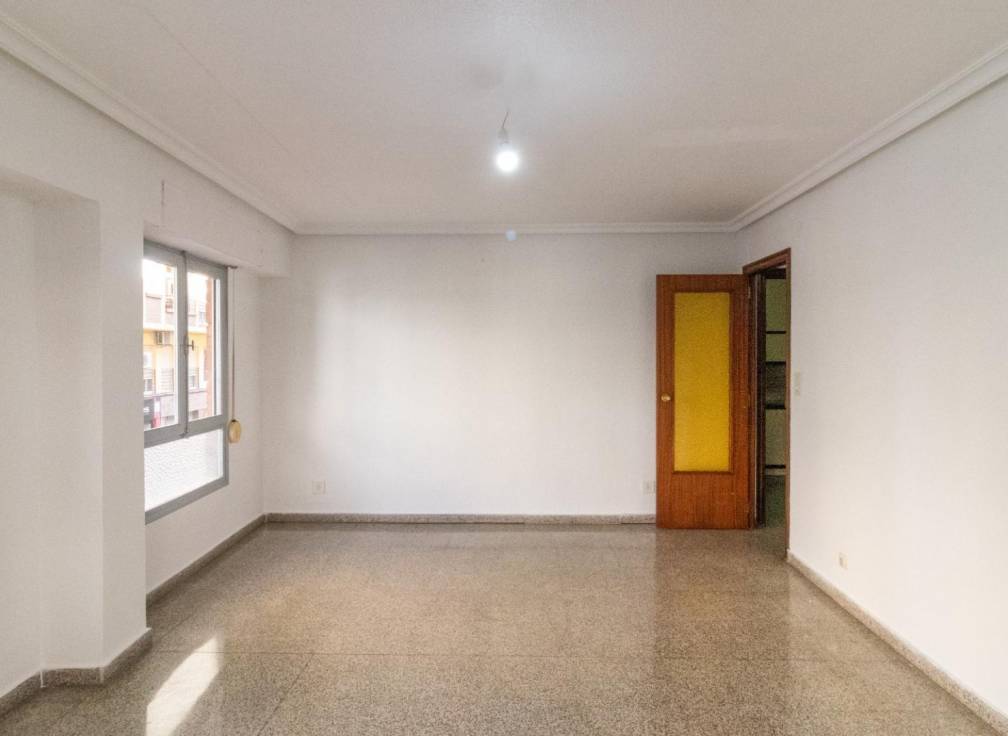 Resale - Flat - Elche - Plaza Madrid