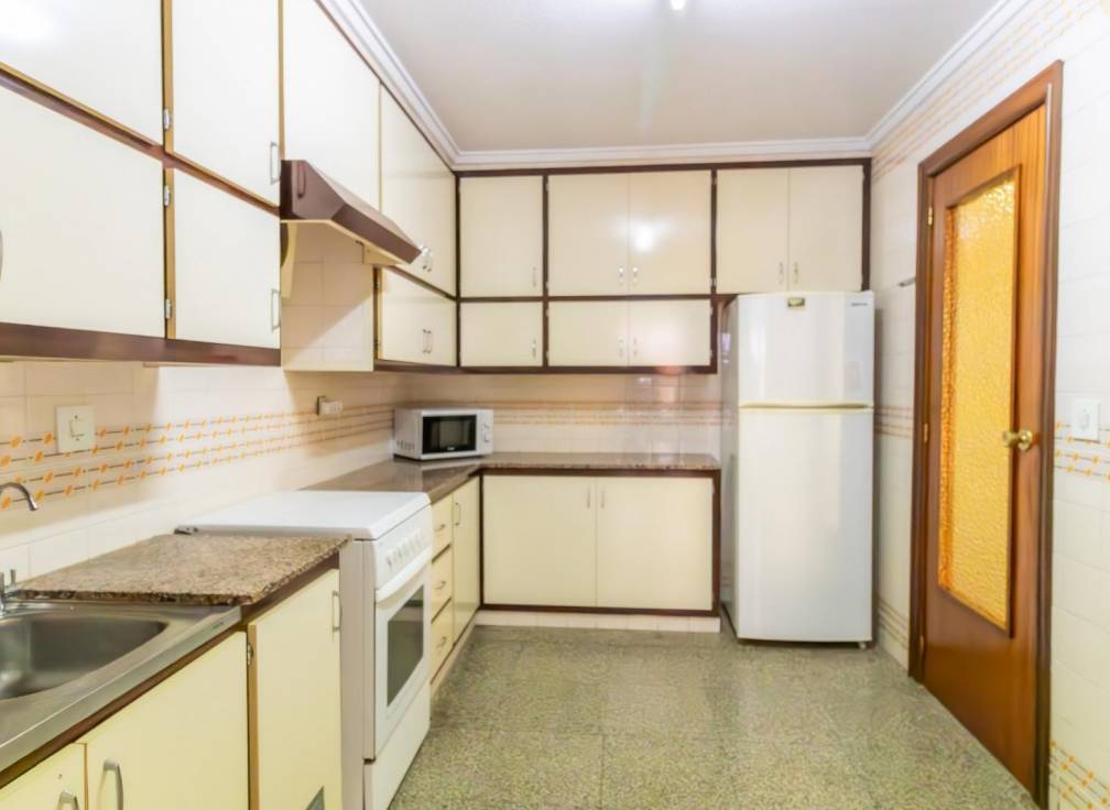 Resale - Flat - Elche - Plaza Madrid