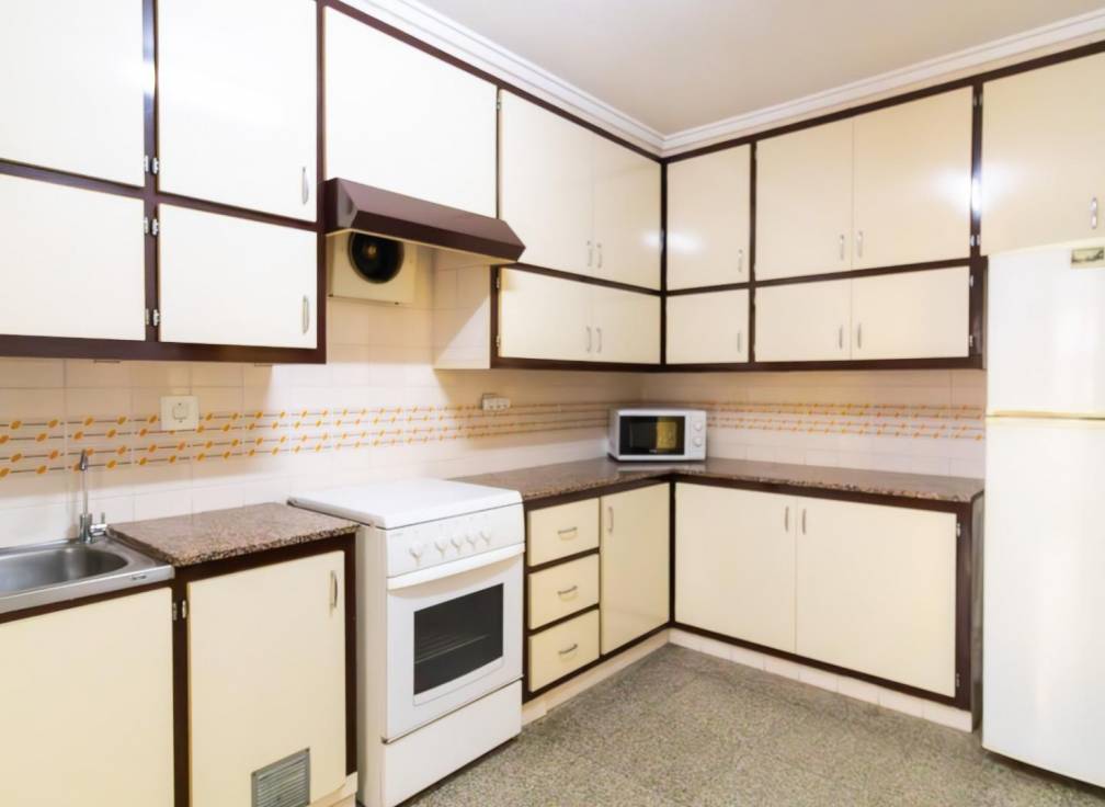 Resale - Flat - Elche - Plaza Madrid