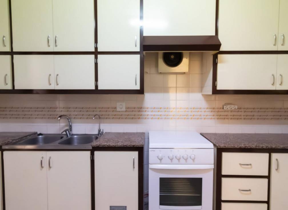 Resale - Flat - Elche - Plaza Madrid