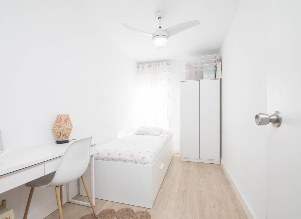 Resale - Flat - Elche - Plaza Madrid