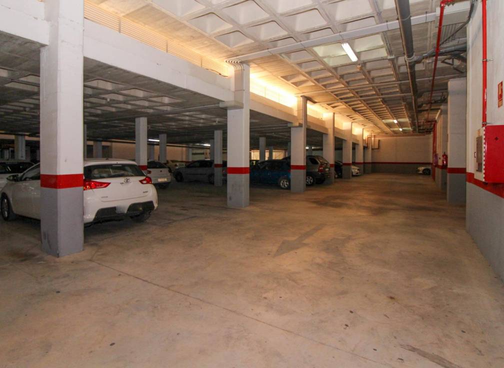 Resale - Flat - Elche - Porcelanosa