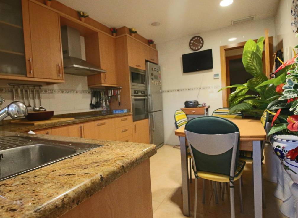 Resale - Flat - Elche - Raval - Puertas Coloradas