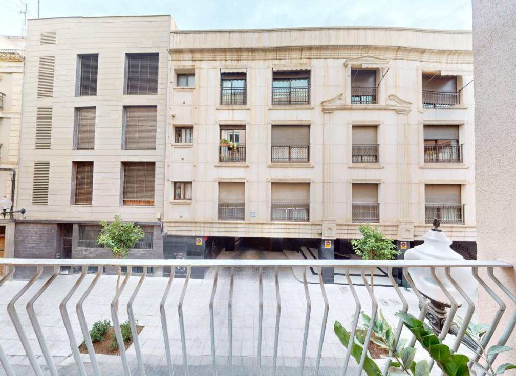 Resale - Flat - Elche - Raval - Puertas Coloradas