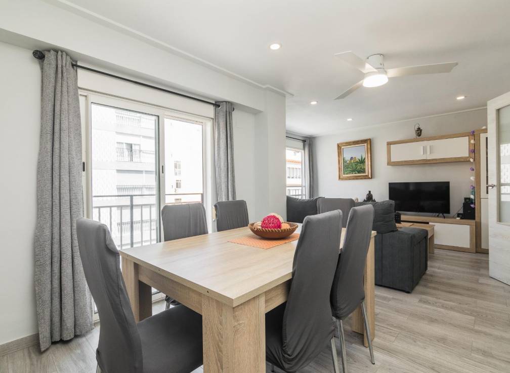 Resale - Flat - Elche - Reina Victoria-Miguel Hernández