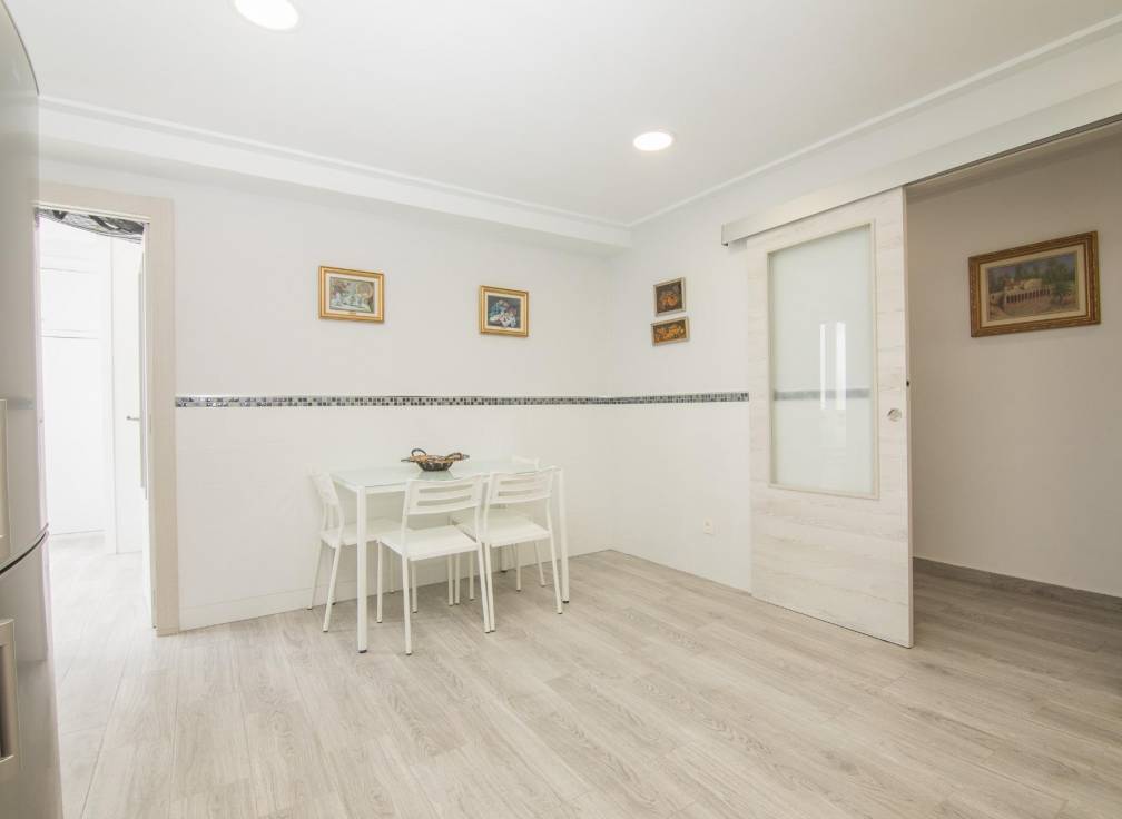 Resale - Flat - Elche - Reina Victoria-Miguel Hernández