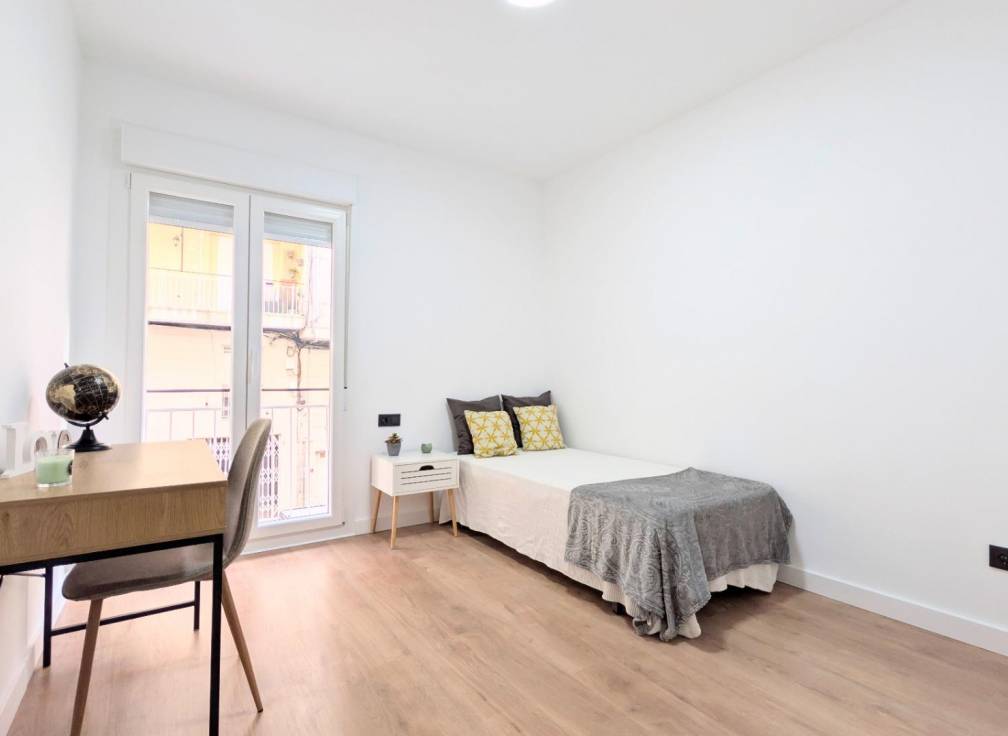 Resale - Flat - Elche - Reina Victoria-Miguel Hernández