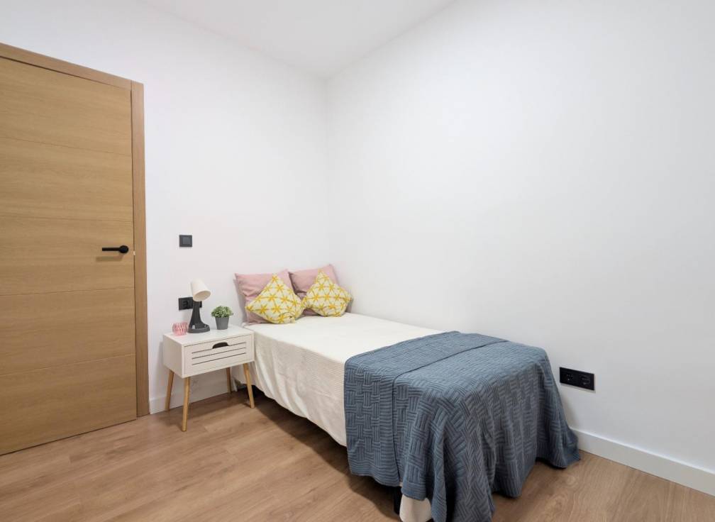 Resale - Flat - Elche - Reina Victoria-Miguel Hernández