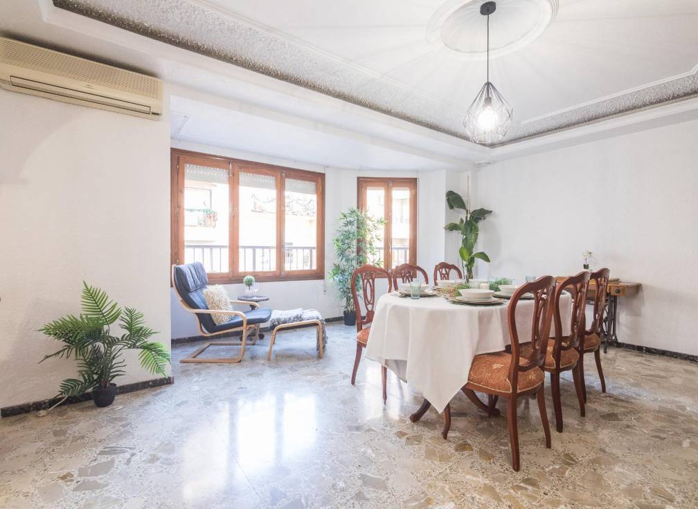 Resale - Flat - Elche - Reina Victoria-Miguel Hernández